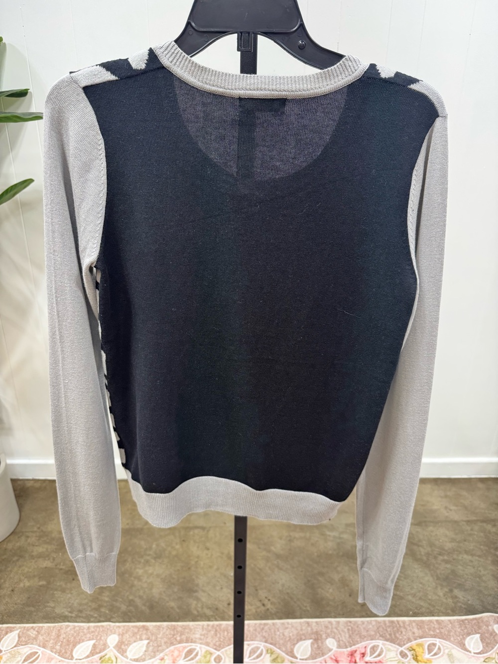 🖤 Neutral Abstract Print Cardigan - Picture 8 of 8